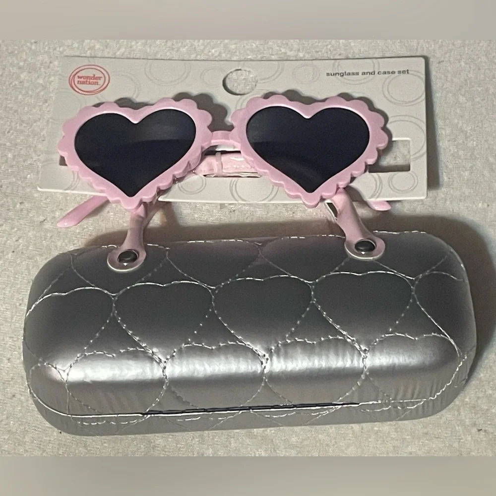 🔴 3/$12 Wonder‎ Nation Pink Heart Sunglasses with Silver Case!